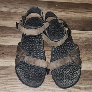 MAGELLAN Outdoors Brown Sandals  Mens Size 13